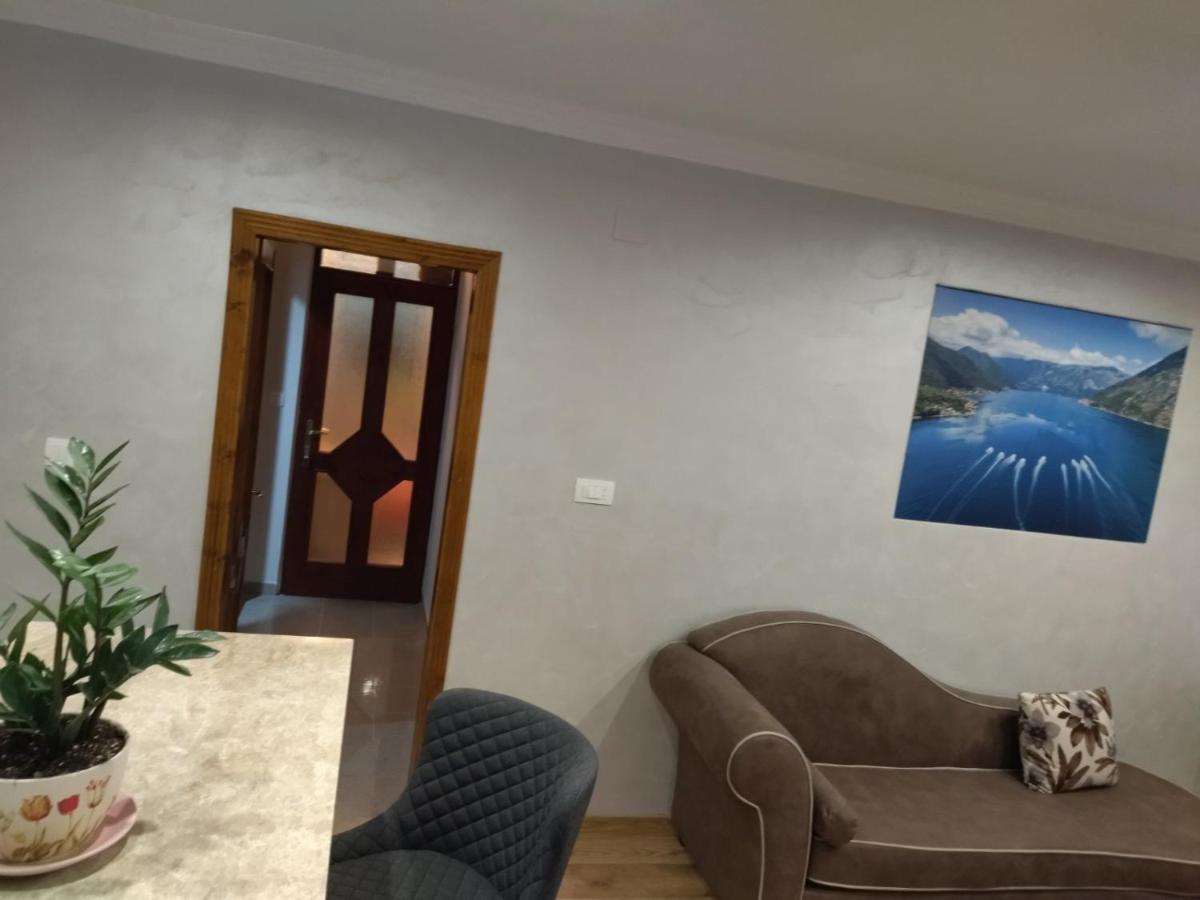 Apartment Ksenija Kotor Exteriér fotografie